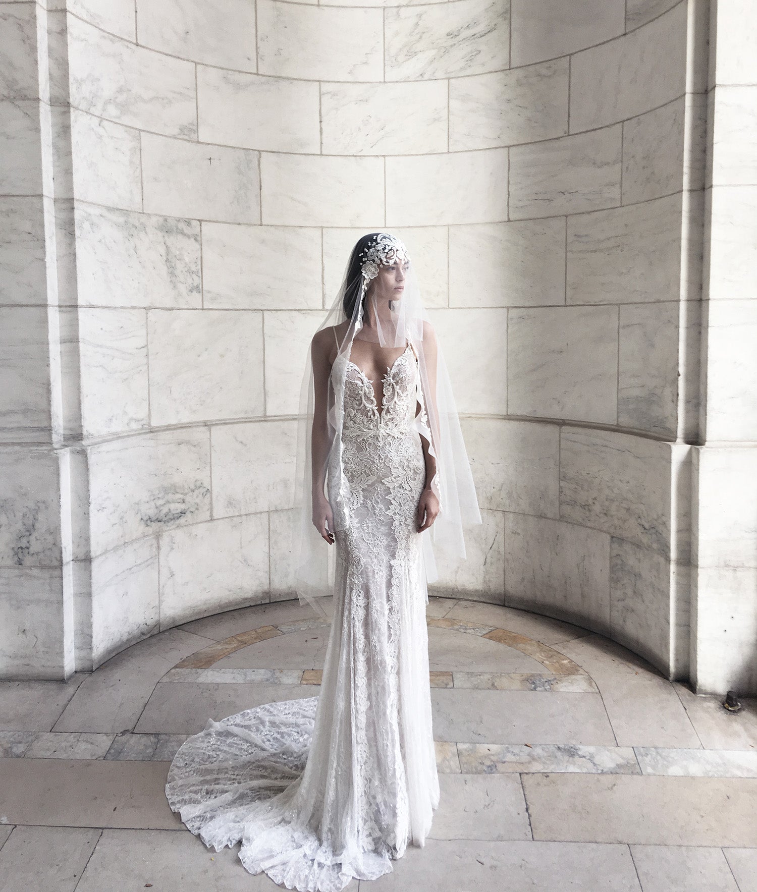 Alon Livne White - Olga