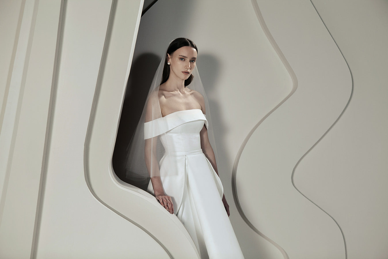 Alon Livne White - Erica