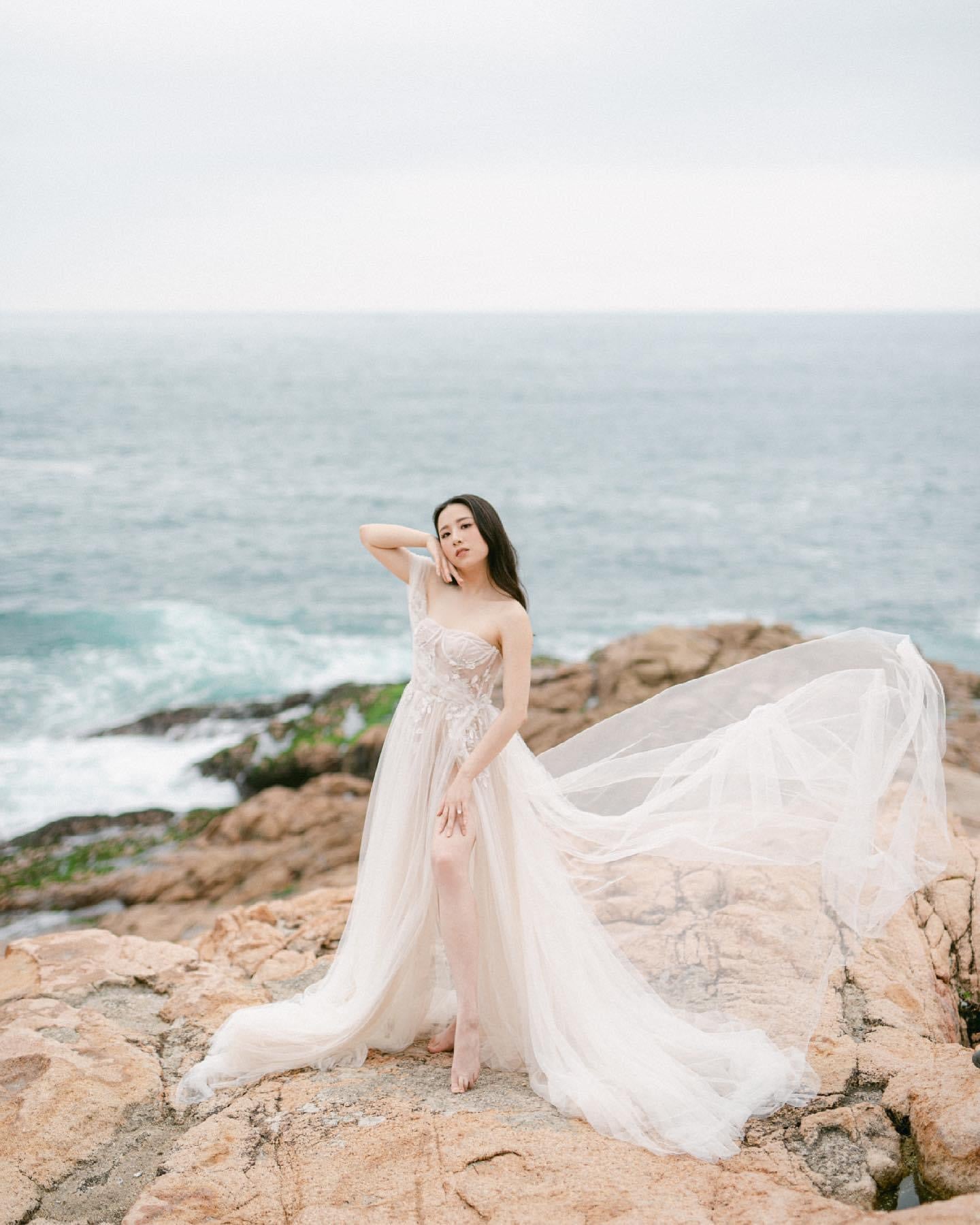 Liz Martinez - Eve