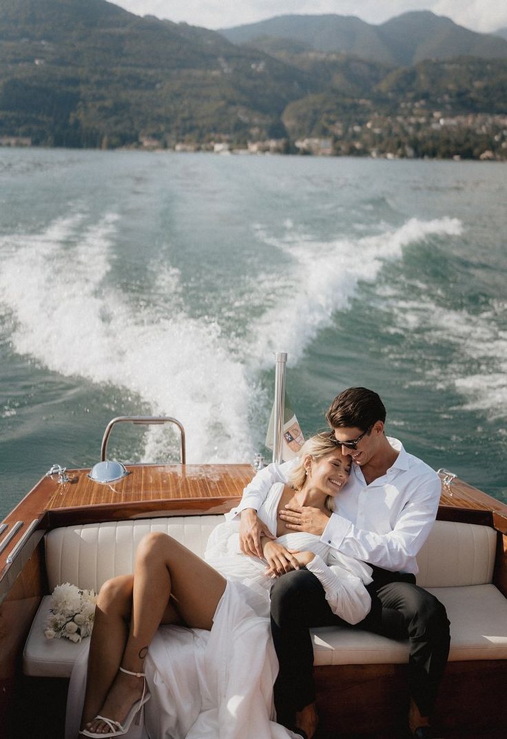 Italy, Lake Como - Private Boat, Dolce Vita Romance