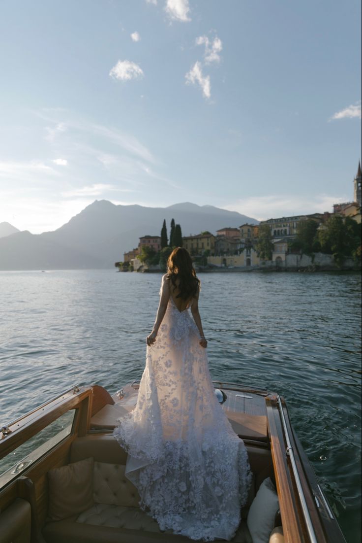 Italy, Lake Como - Private Boat, Bridal Editorial
