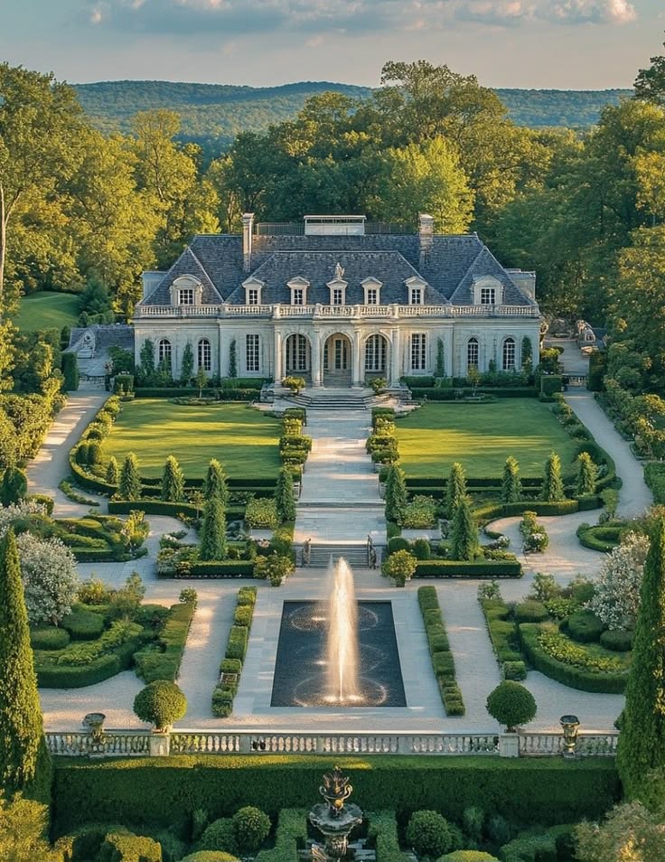 France - Grand Estate, Old Money