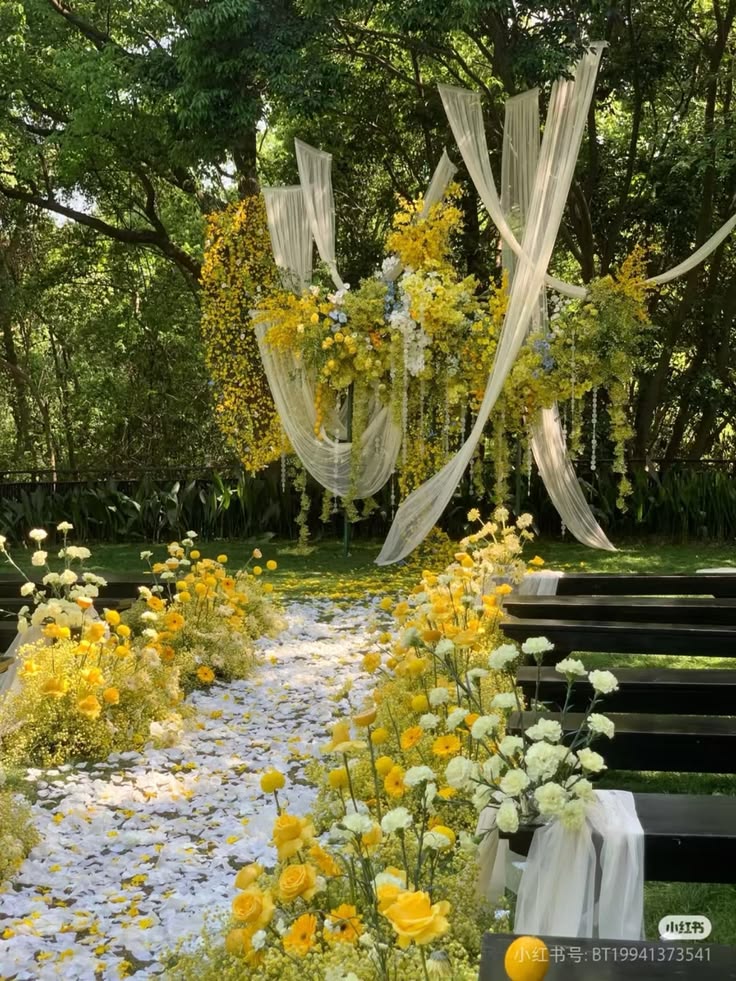 Woodland Garden — Botanical Floral Installation Ceremony