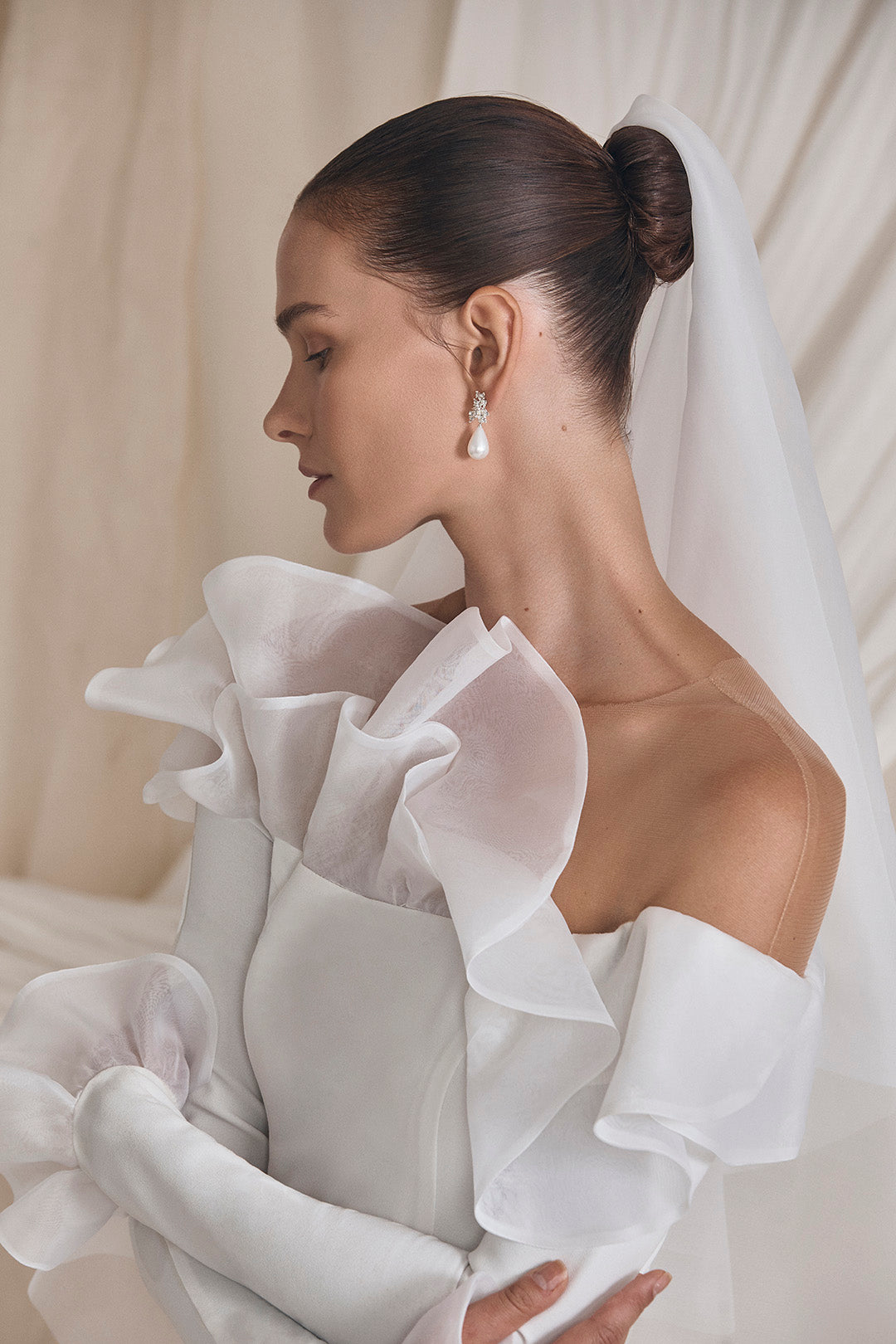Alon Livne White - Gala