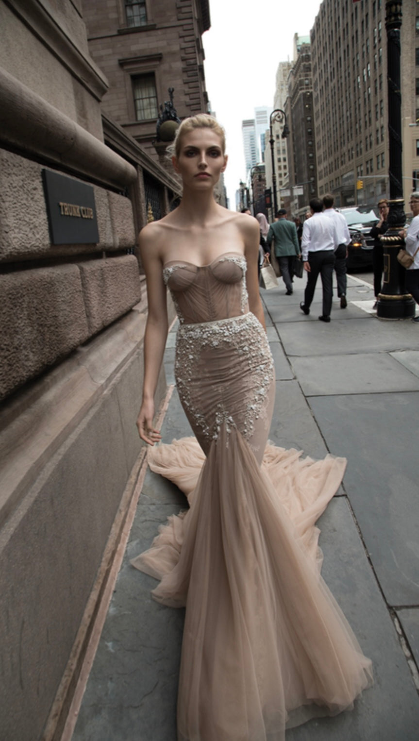 Inbal Dror - 36