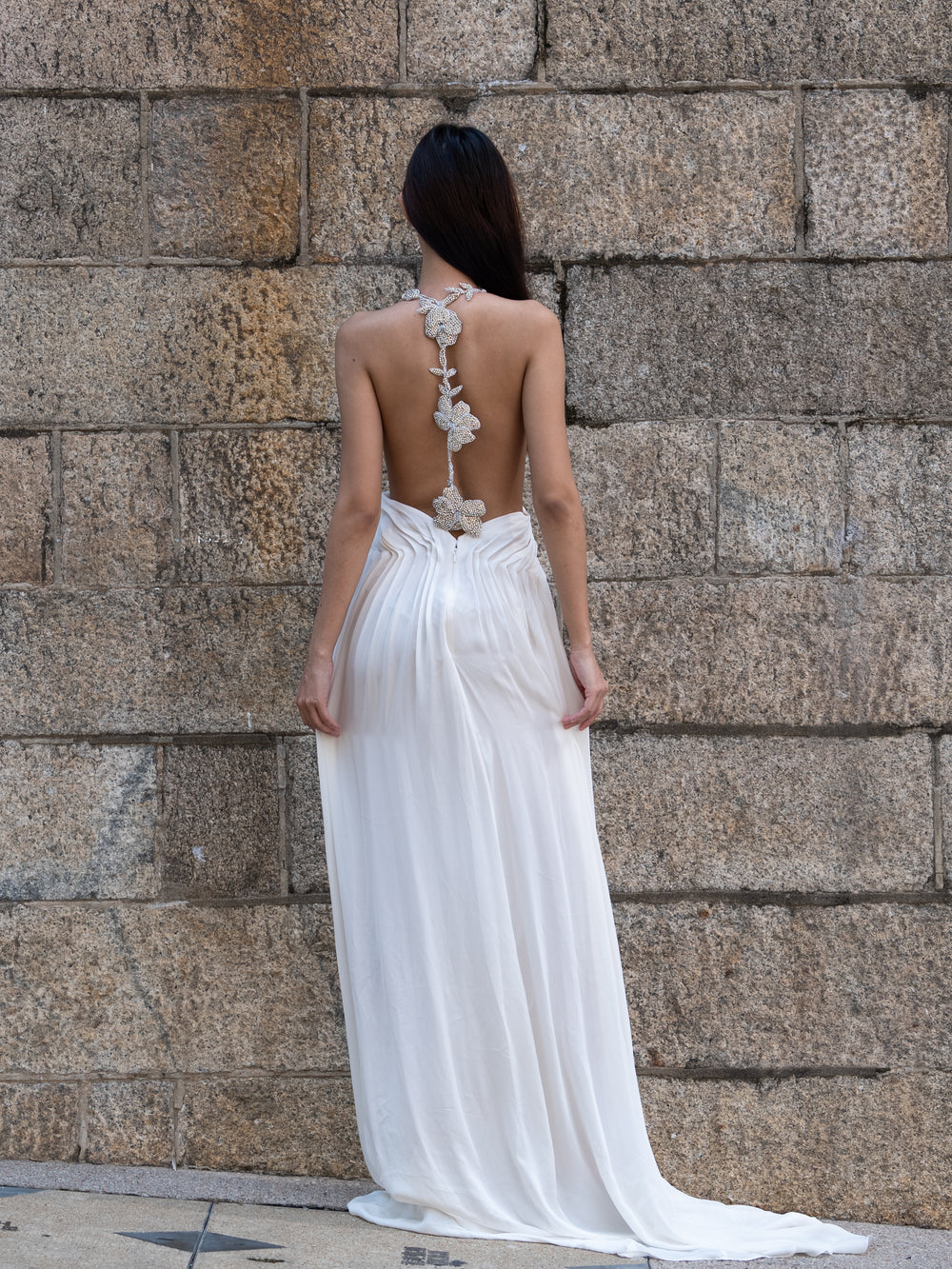 BACK VIEW